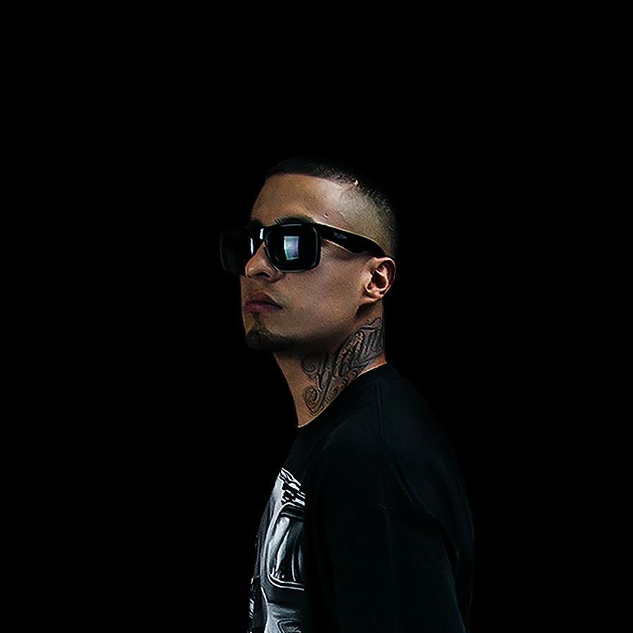 Artist chip image