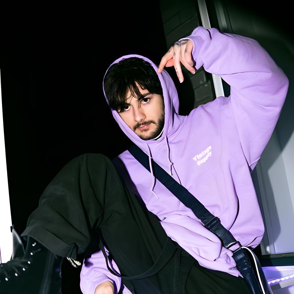 Dynamic cover art