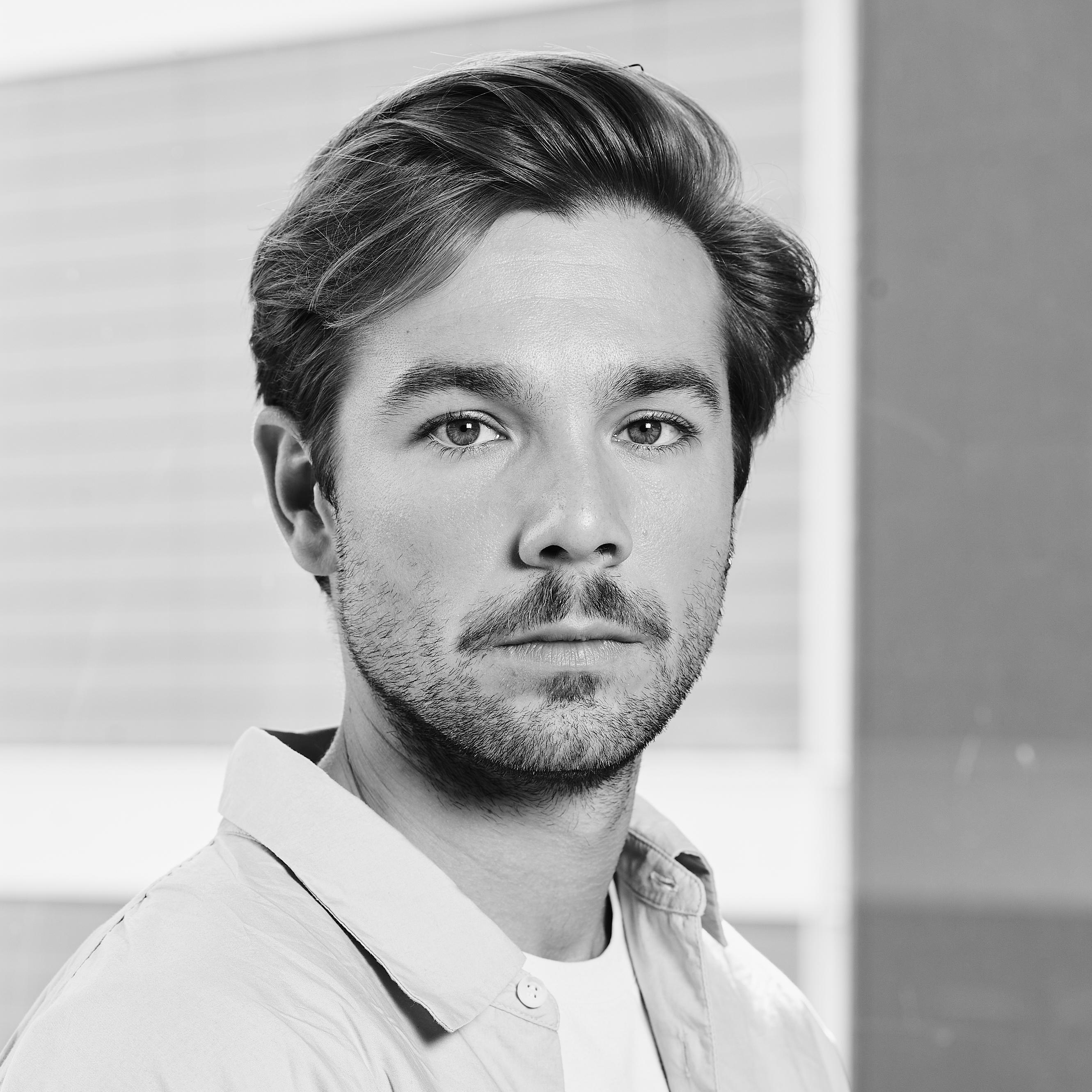 Artist chip image