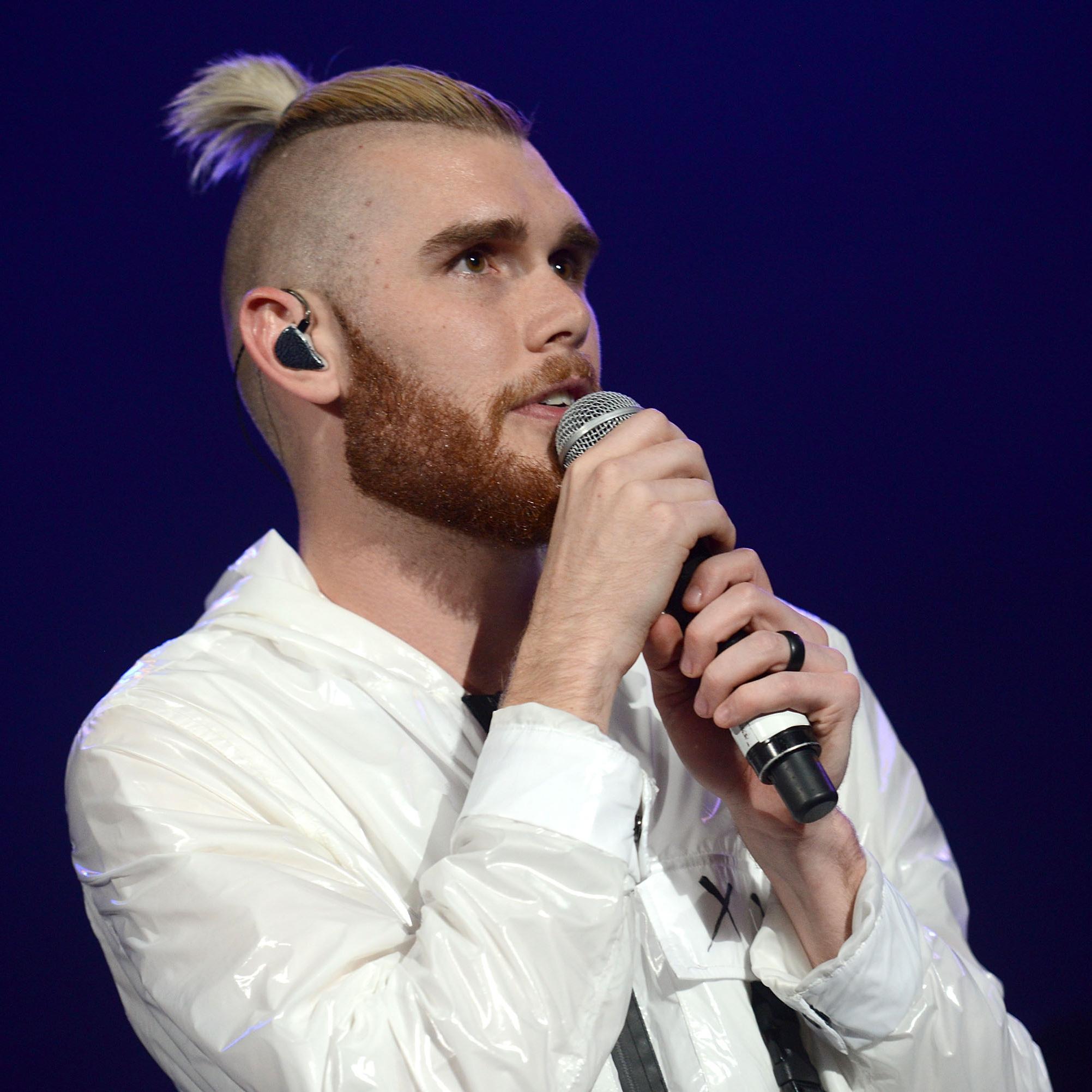 Colton Dixon
