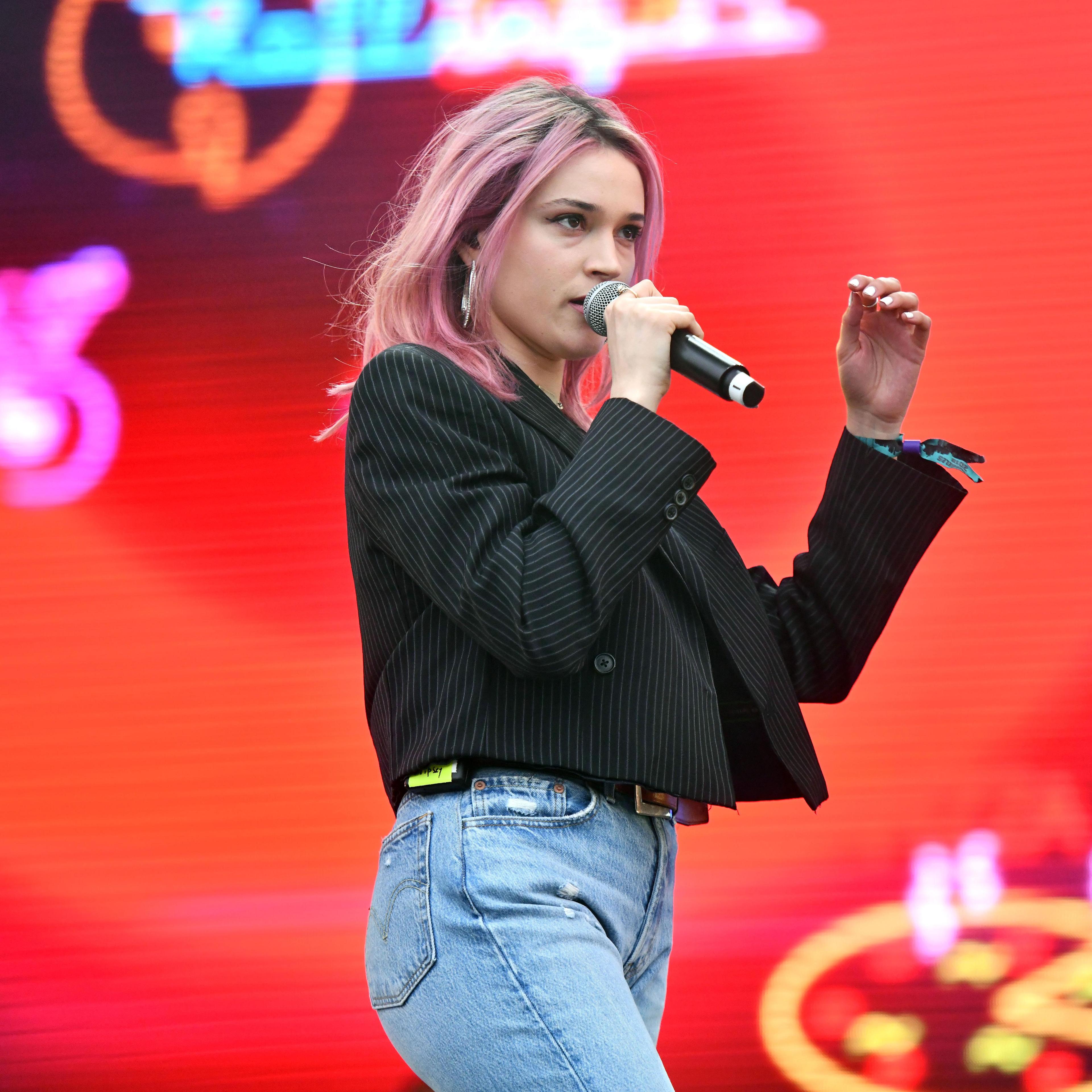 Lolo Zouaï (Lolo Zouai)