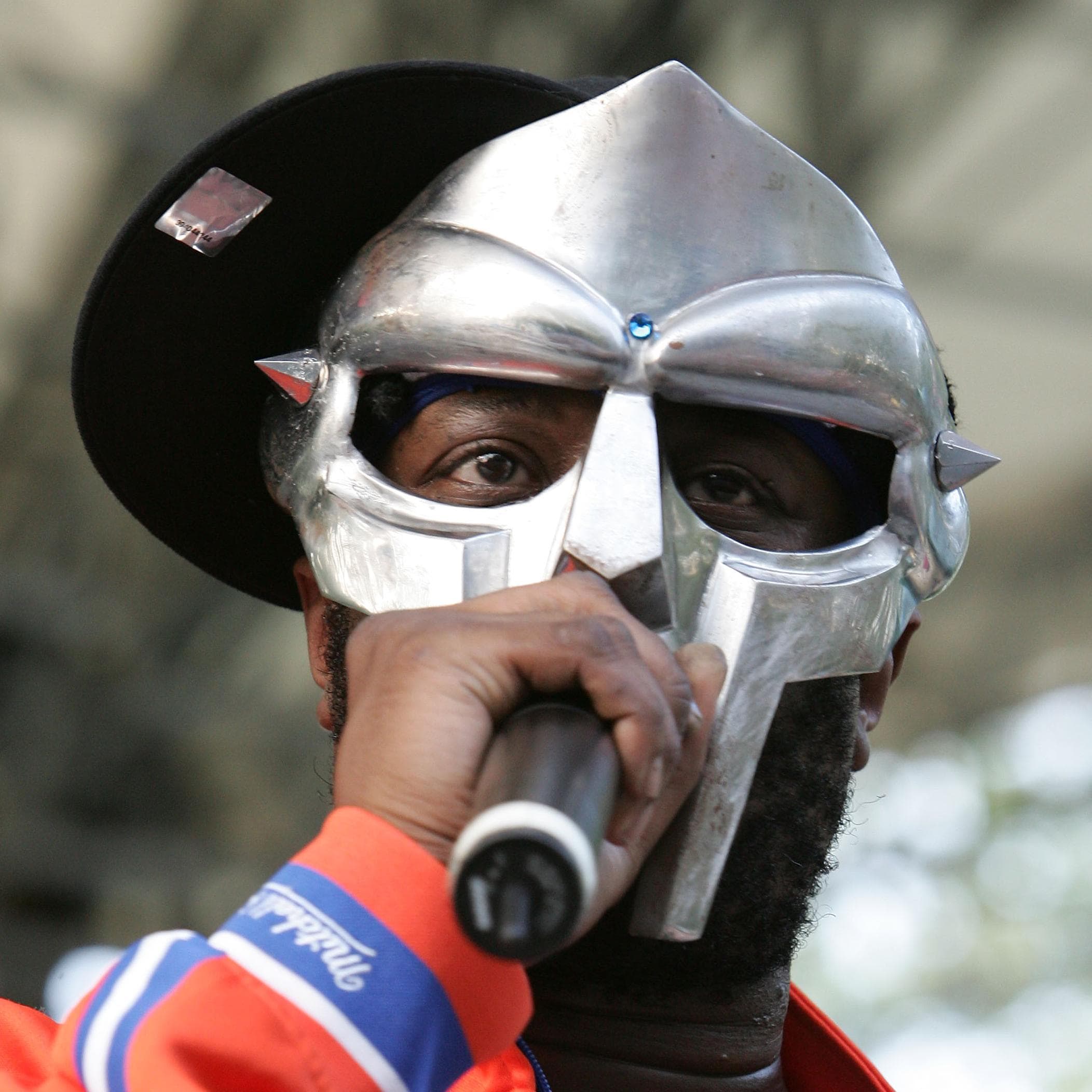 Dynamic cover art